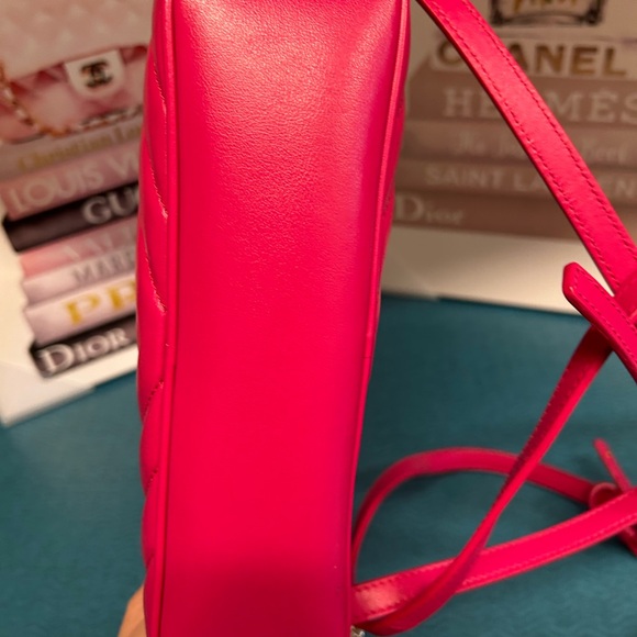 Bundle-Saint Laurent Pink Crossbody Chevron Leather Bag and Wallet - COA INLUDED - Picture 5 of 16